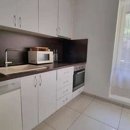 Spacious In Center