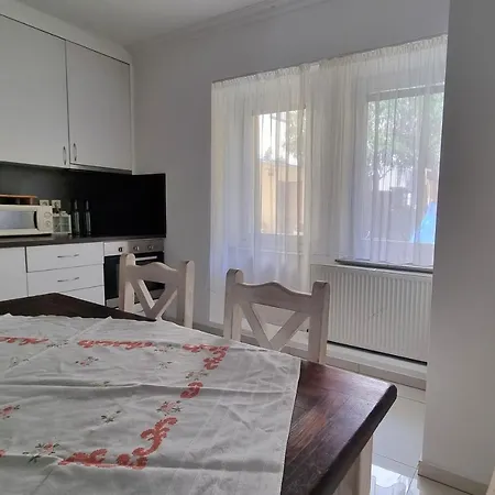 Spacious In Center