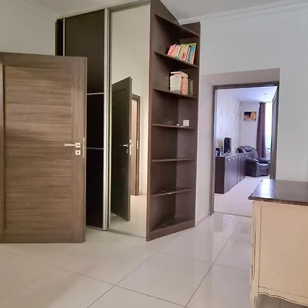 Apartment Spacious In Center *