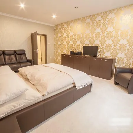 Spacious In Center Apartment Bratislava